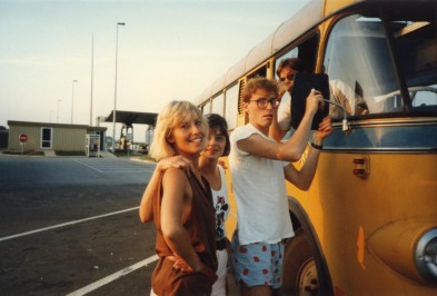 På bussresa med goda vänner ned genom Europa sommaren 1984.